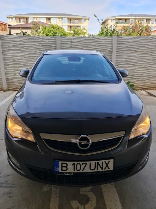 Opel Astra J 2010, 1.6 benzina + GPL, 264.791 km, istoric service