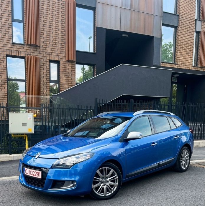 RENAULT Megane