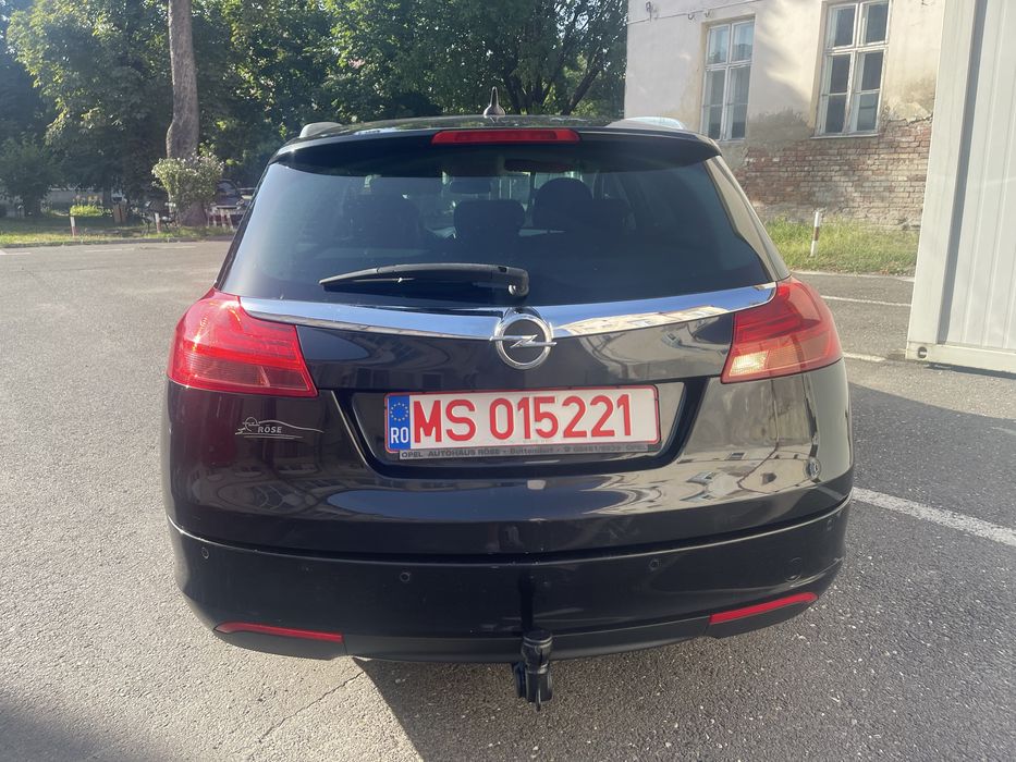 Vand sau schimb opel insignia