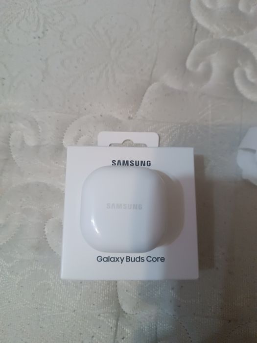 Наушники Samsung Galaxy Core