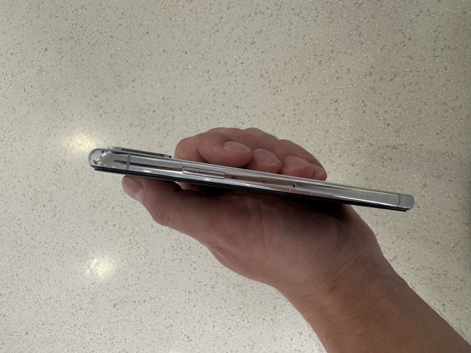 Iphone X   белый