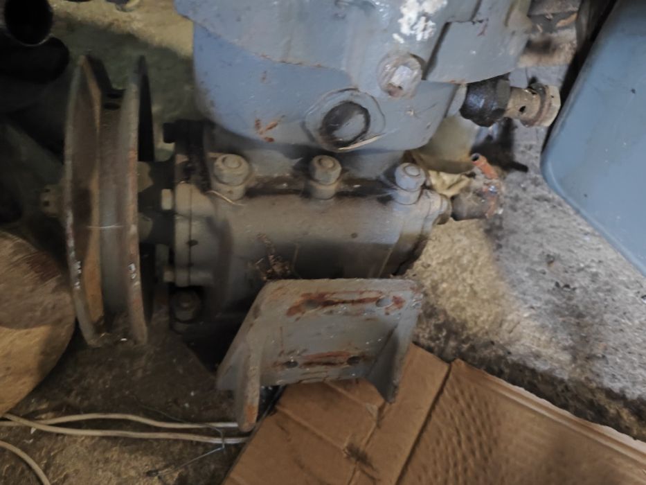 Компрессор ЗИЛ  в хорошем состоянии