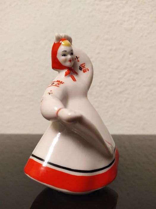 Статуэтка "ПЛЯСУНЬЯ" ЗХК полонне.