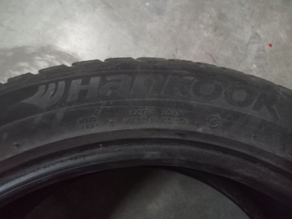 Пара зимних баллонов Hankook winter icept evo2