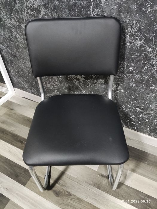 Стул офисный Сильвия качество имеется гарантия год