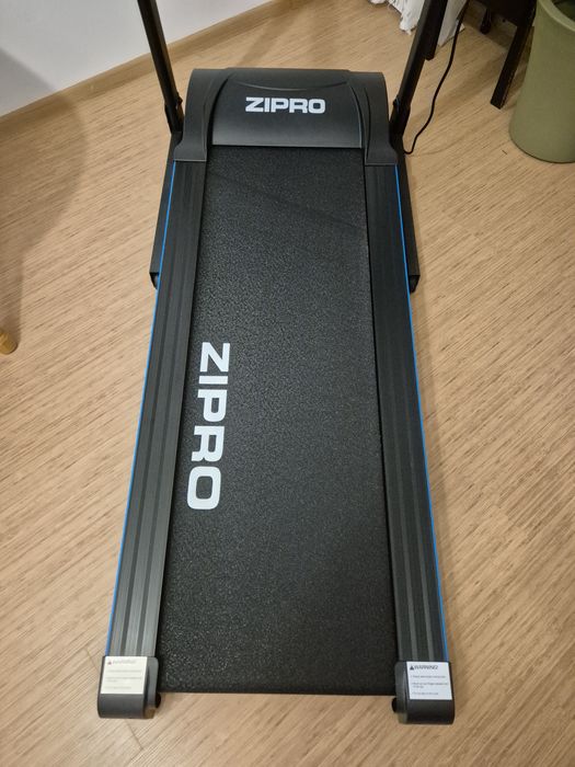 Бягаща пътека ZIPRO Tekno