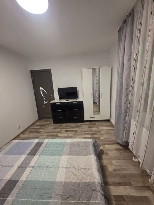 Inchiriez garsoniera