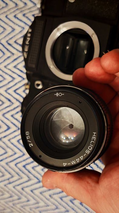 SH   Vintage Zenit 11 obiectiv Helios-44M-4 58mm f/2
