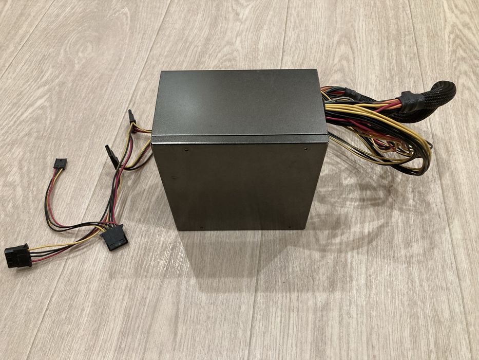 Блок питания Huntkey 500Вт с гарантией 3 месяца