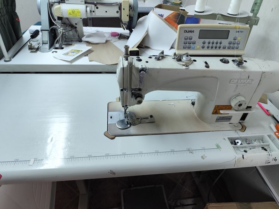 Mașini de cusut industriale