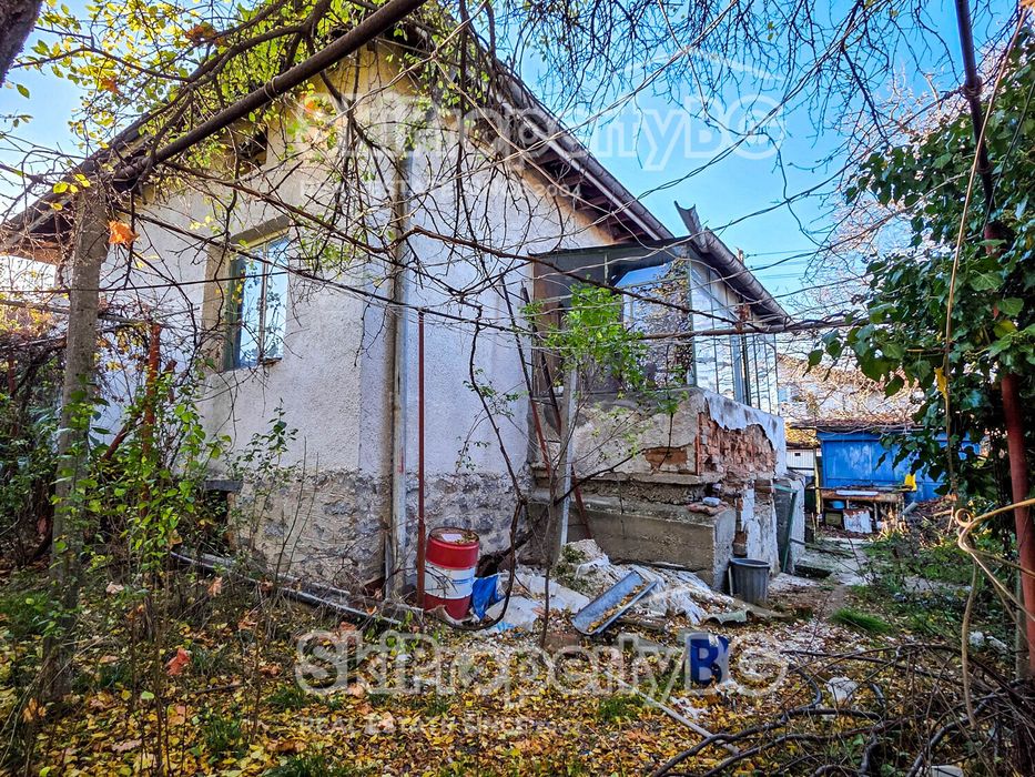 Продава се Къща в Долна баня - 108 кв.м за 260 €/кв.м - Снимка #2