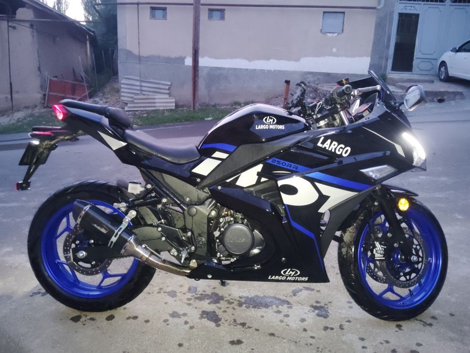 Mototsikl Sport Bayk