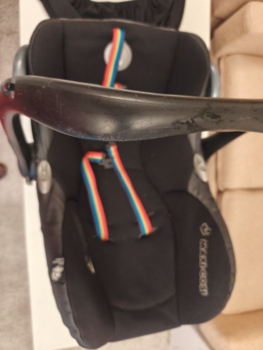 Продавам немско кошче за бебе