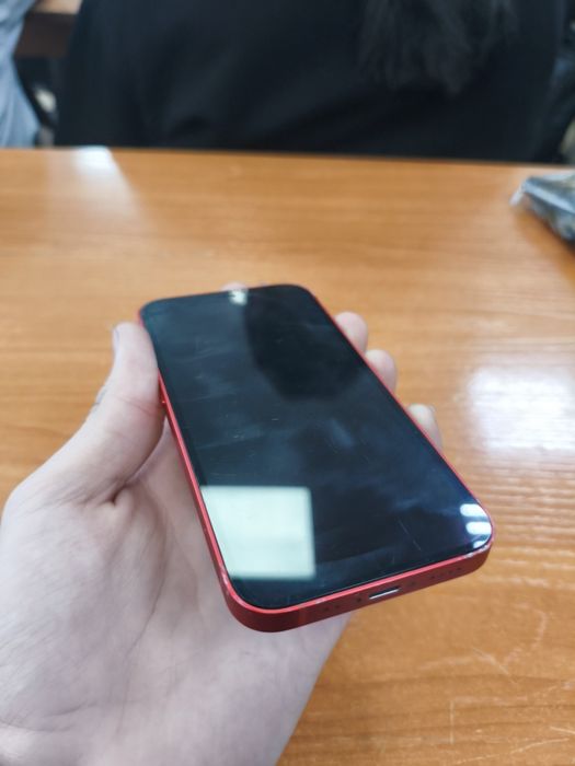 Iphone 12 mini red
