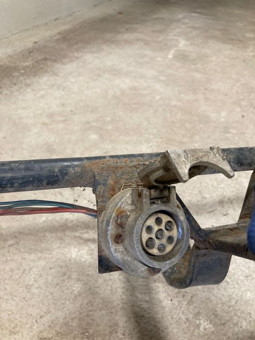 Теглич за автомобил