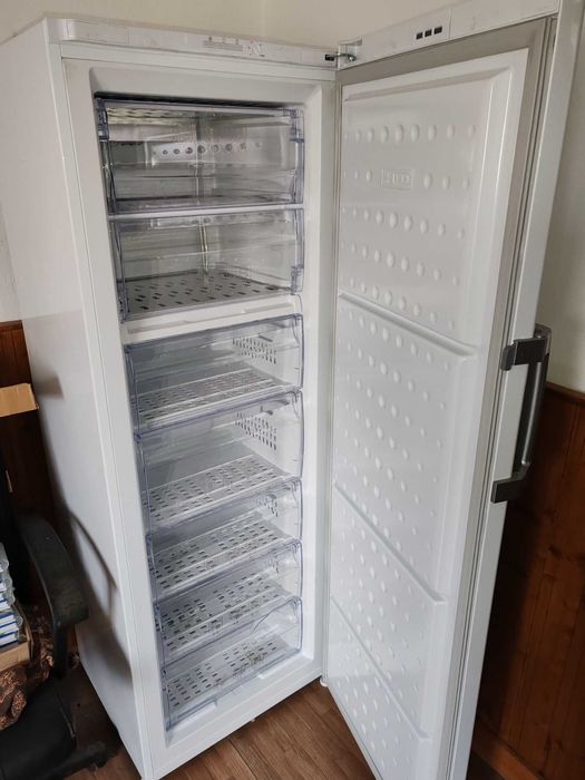 Фризер BEKO FS 127340 N 171.00 см