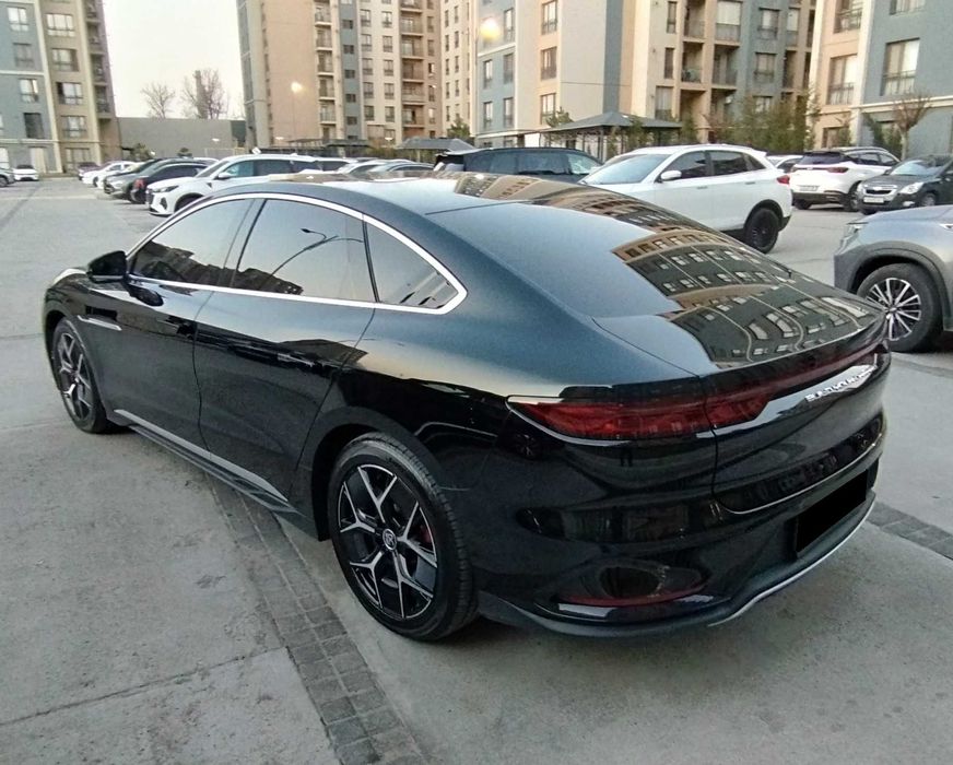 BYD XAN 715km 2024
