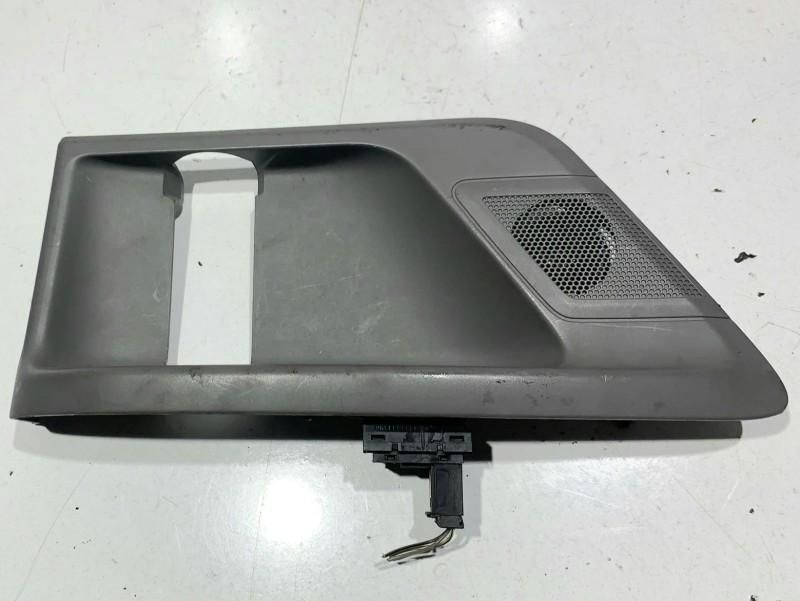 Ornament / trim usa cu boxa dreapta spate Seat Alhambra 2 7N0868162A