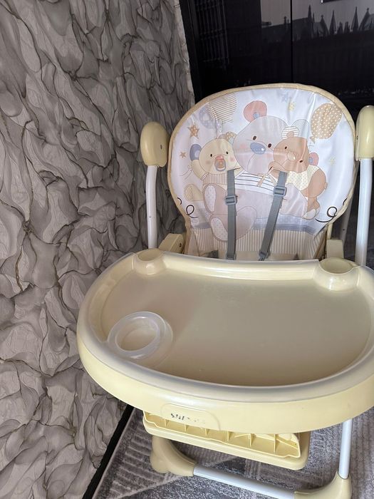 Продаётся детский столик для кормления