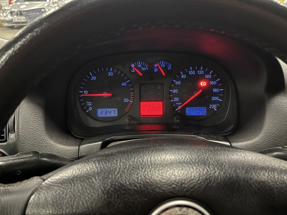 Golf 4 / 1.9 TDİ / 90к.с. / 2000г.