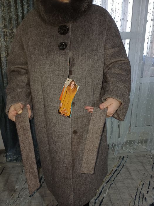 Пальто новый 52 размер