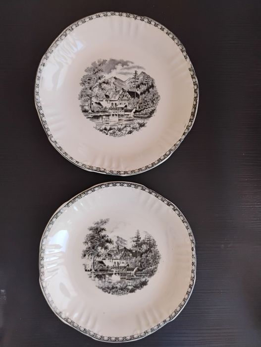 Винтидж десертни чинии