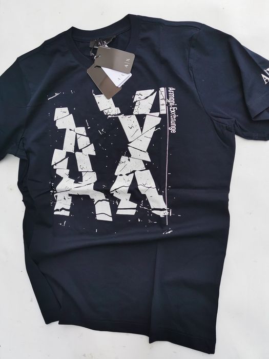 Armani Exchange  size L