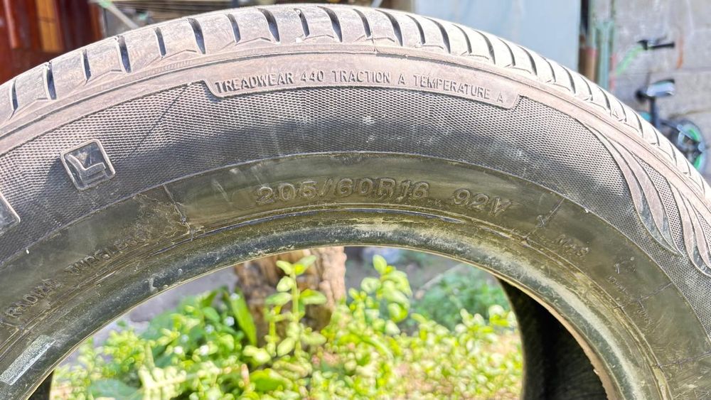 Покрышка 205/60/16r