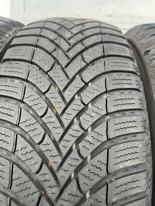 4 бр. зимни гуми 195/65/15 Semperit 2x7 mm 2x5-6 mm DOT 4622/3021