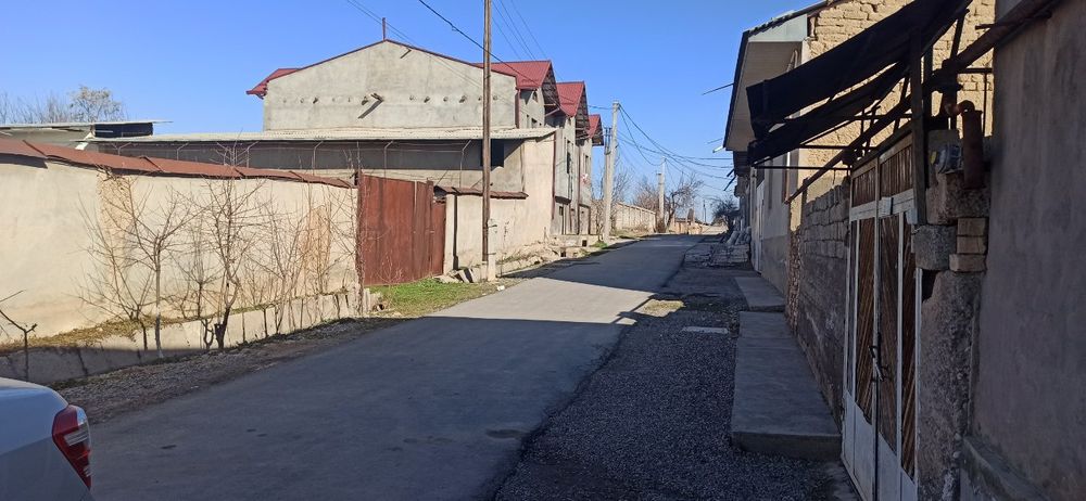 Uchastka yer sotiladi  Xasanboy poʻsti 5 6 km kirganda 6 sotuk yer