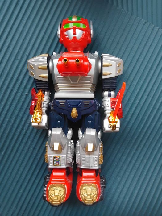 Justice Fighter - голяма играчка Робот Боец + кутия