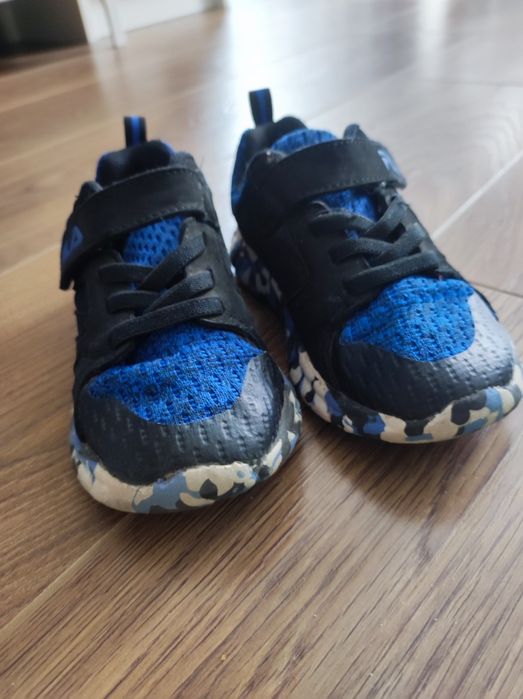 Бебешки и детски обувки и сандали 23-31 номер