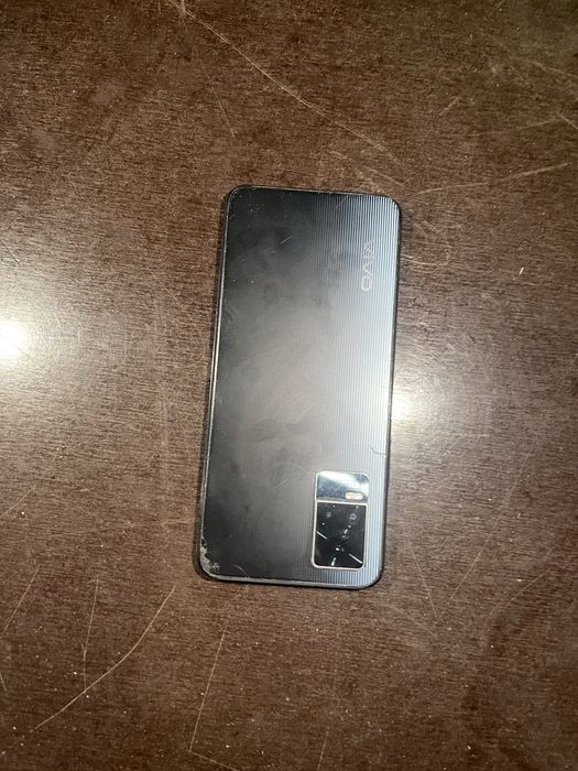 продам Vivo  v21