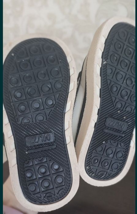 Детские ботиночки 22 размер