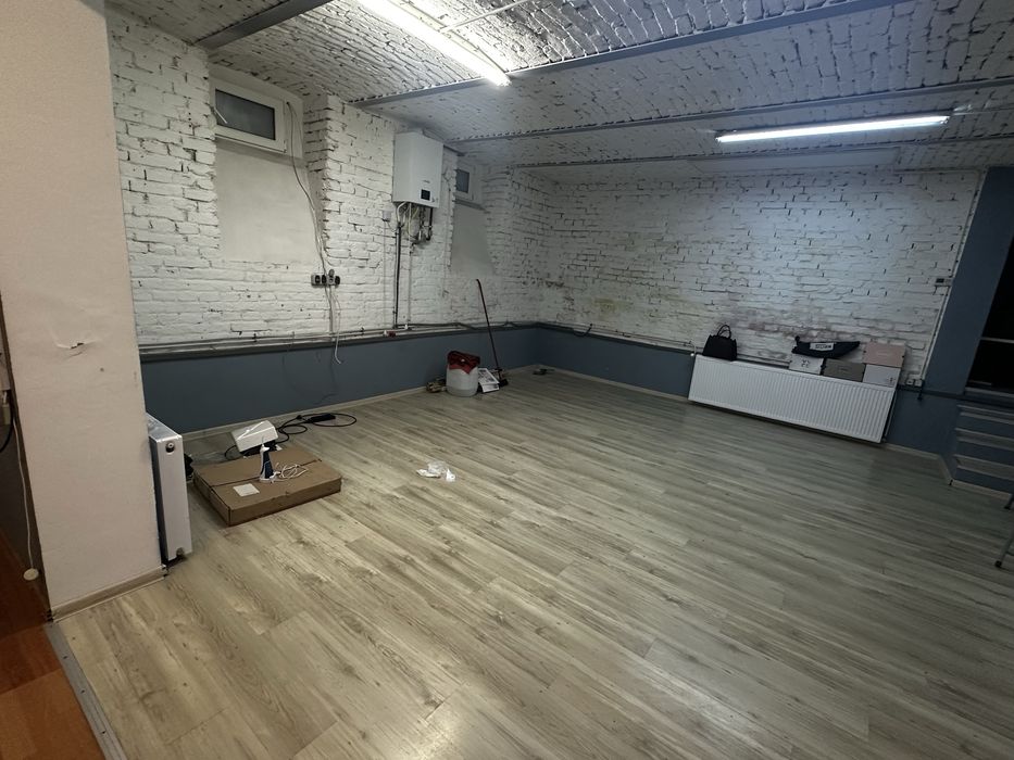 Vand spatiu comercial zona centrala 99mp