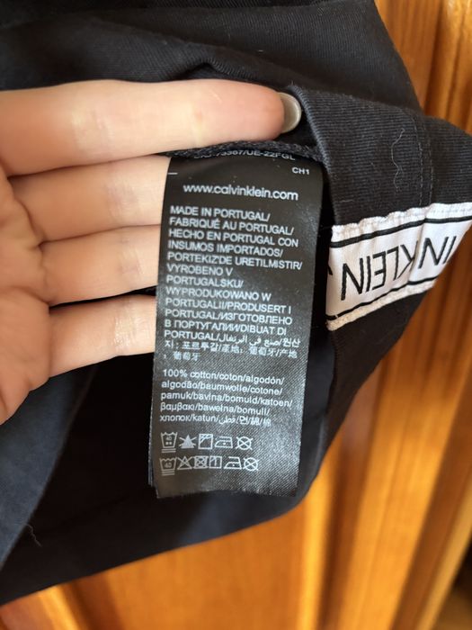 Rochie Calvin Klein Jeans neagră, mărimea S, 100% bumbac, logo lateral