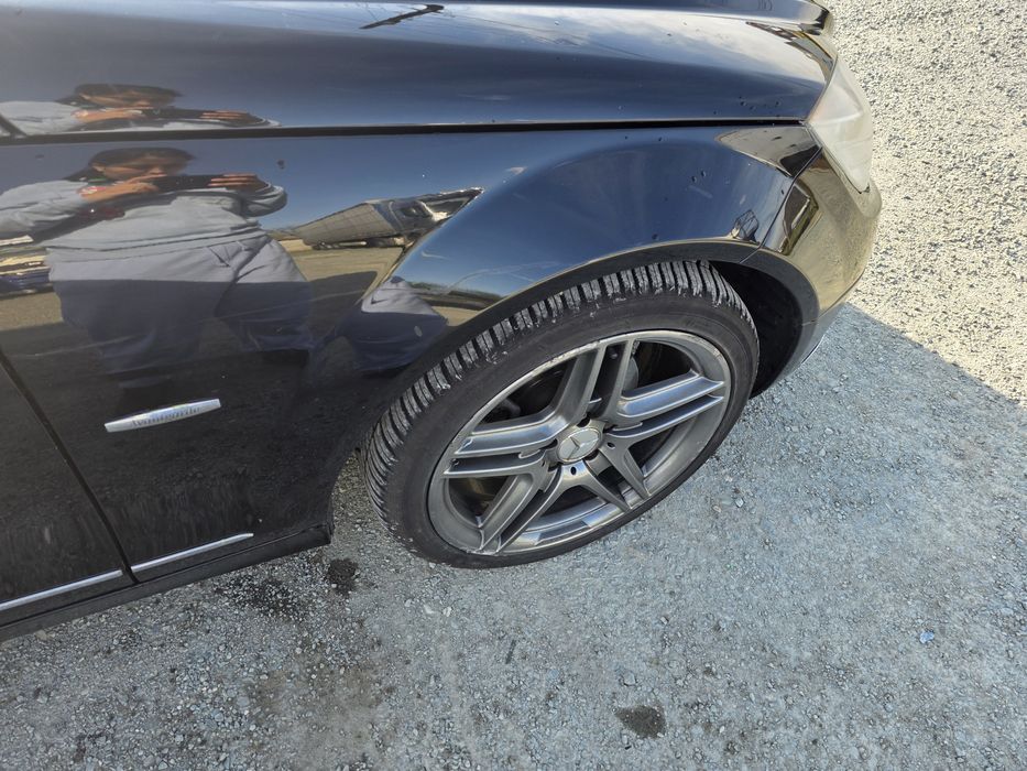 Vând Mercedes Benz c220 2008