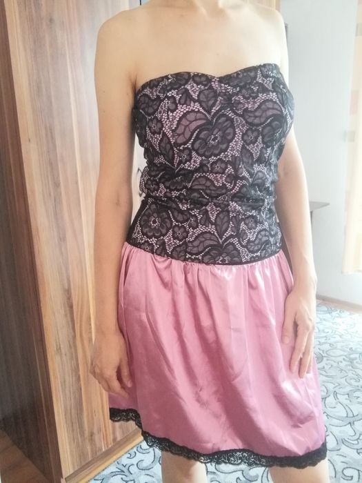 Комплект бюстие и пола в розово и черно