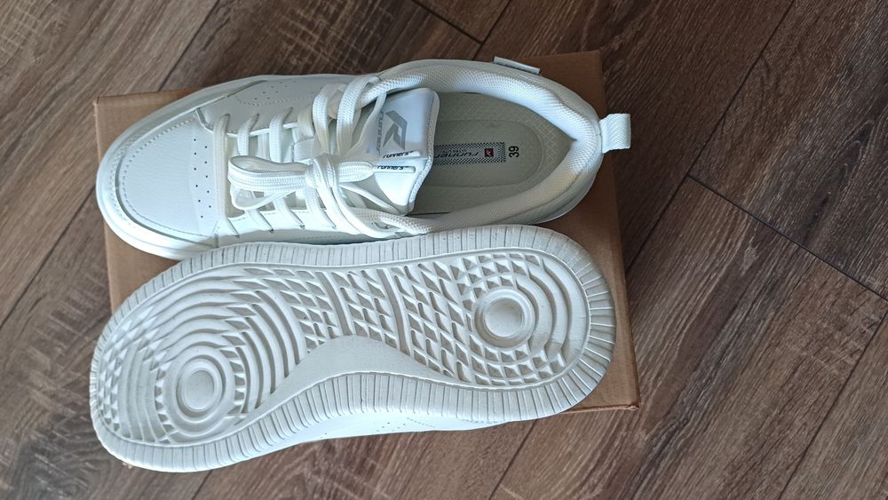 Маратонки Runners