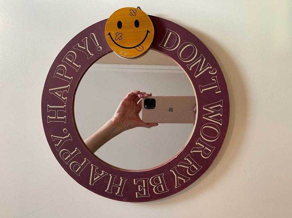 Зеркало в детскую