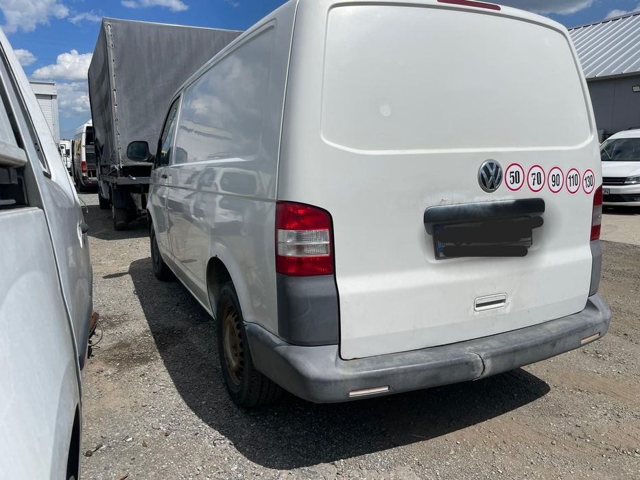 Dezmembram Volkswagen T5 Facelift 2011 2.0tdi CAA Manual