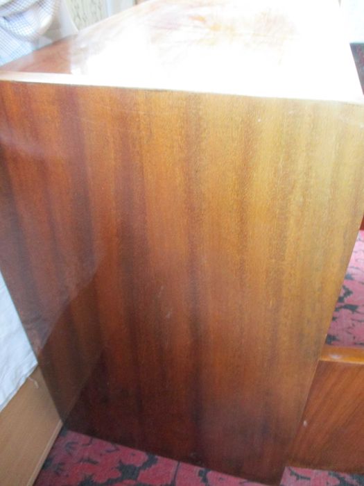 Шкафче тип“барче“