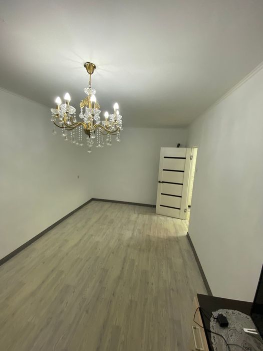 Продам квартиру в центре.