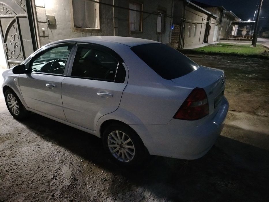 Ravon Nexia R3 sotiladi