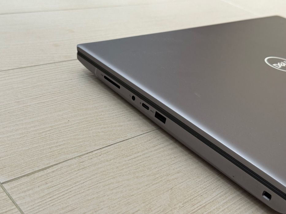 Топ Лаптоп 17.3’FHD IPS RTX A3000 12GB Dell Precision 7770 Core i9-12950HX 64GB DDR5  512GB SSD