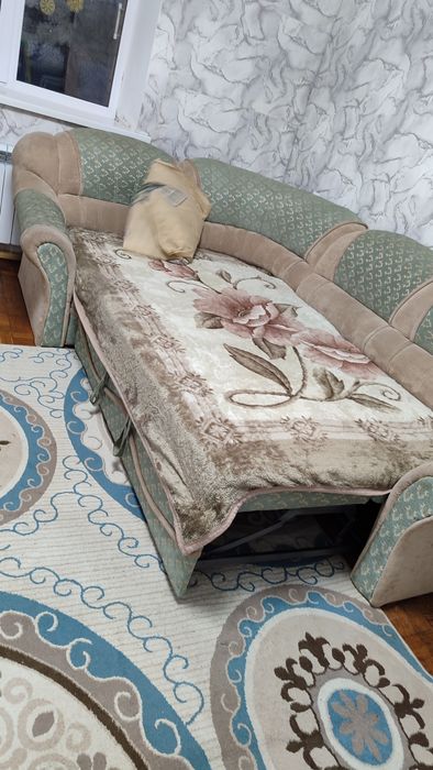 Продам диван и кресло