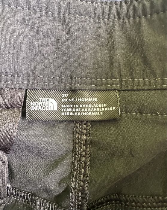 The North Face панталони