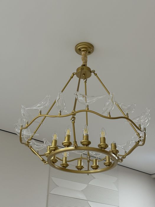 Продаю две люстры