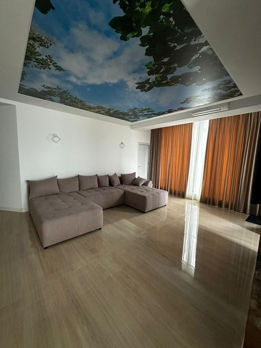 Penthouse de Lux - Design Avangardist, 2 Terase și Parcare Subterană