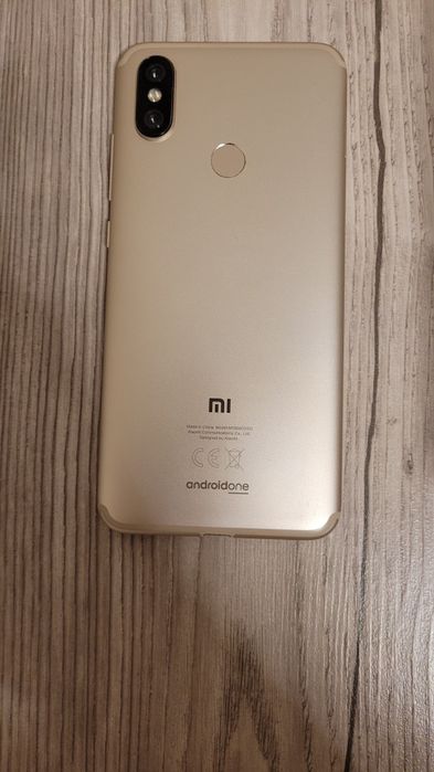 Смартфон Xiaomi MI A2